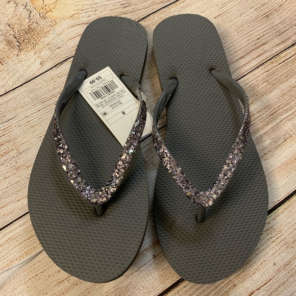 shade & shore flip flops